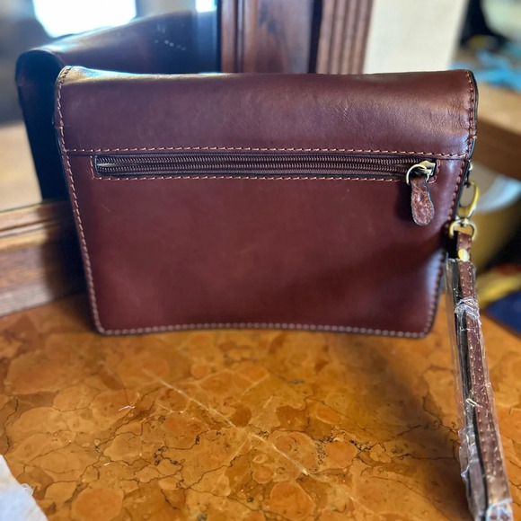 Tuscany Leather Men’s Clutch Bag - Picture 3 of 9